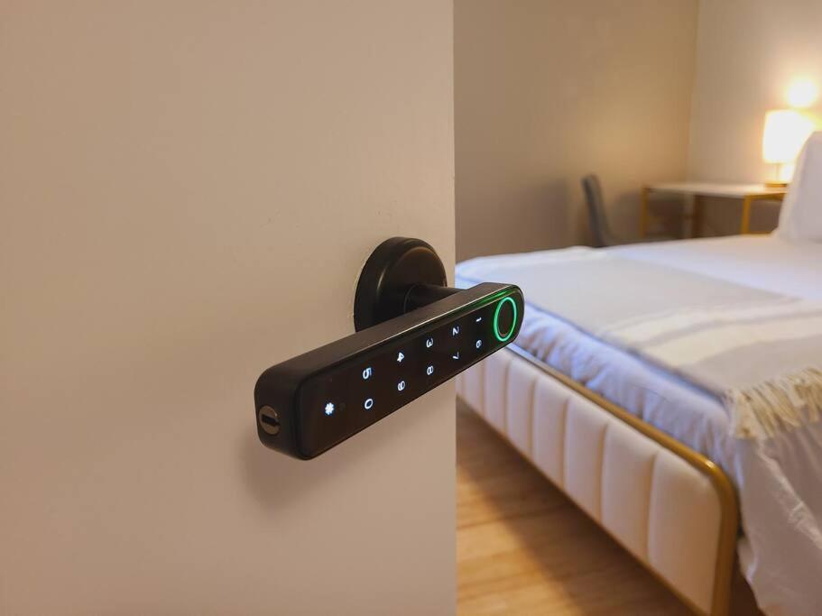 Centrally Located In Rogers And Bentonville! -Private Rooms 객실 사진